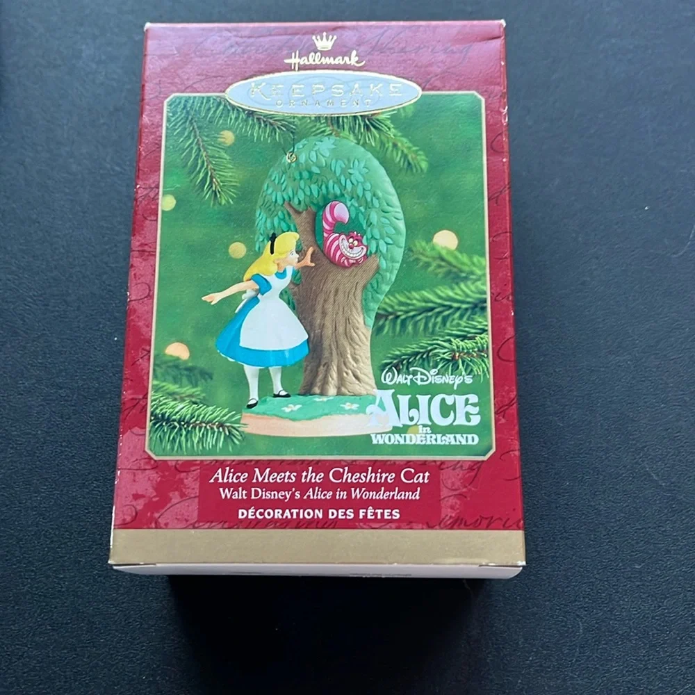 HALLMARK 2000 Alice Meets the Cheshire Cat Ornament